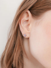Periwinkle Flower Stud Earrings - Tanzanite
